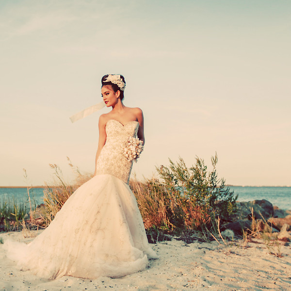 Mallard Island Yacht Club Wedding Editorial